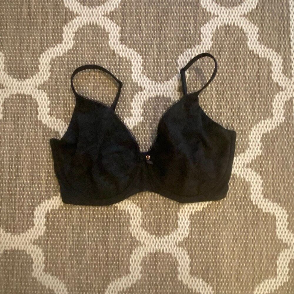 Victoria’s Secret body by Victoria perfect coverage minimizer bra size 34G